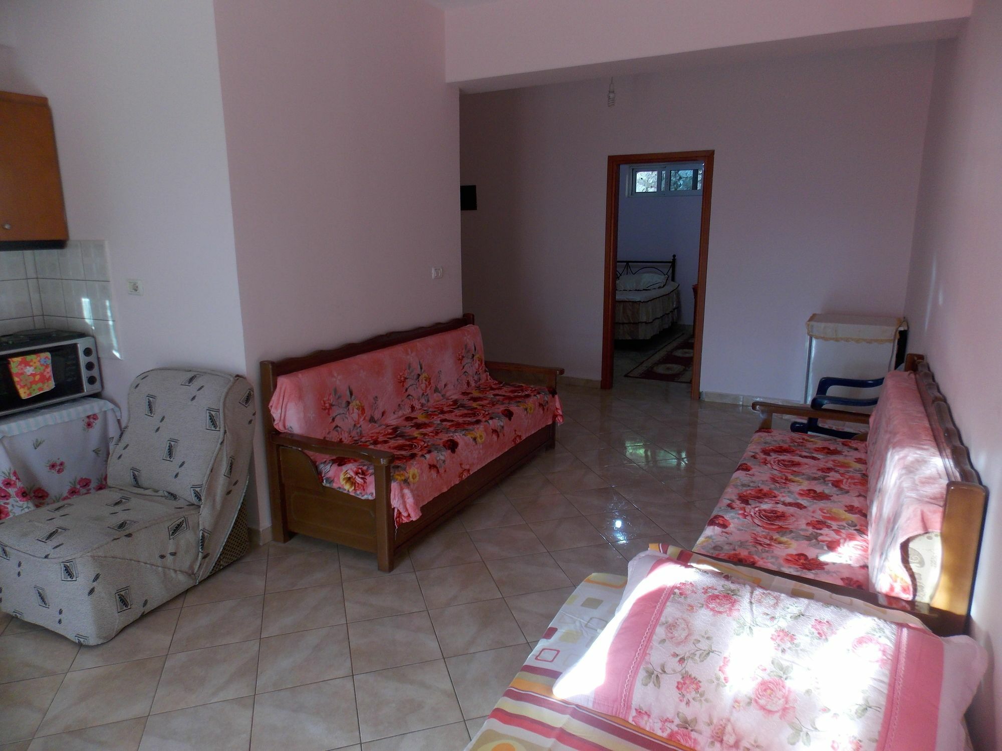 Bebi Hotel And Apartments Sarandë Esterno foto